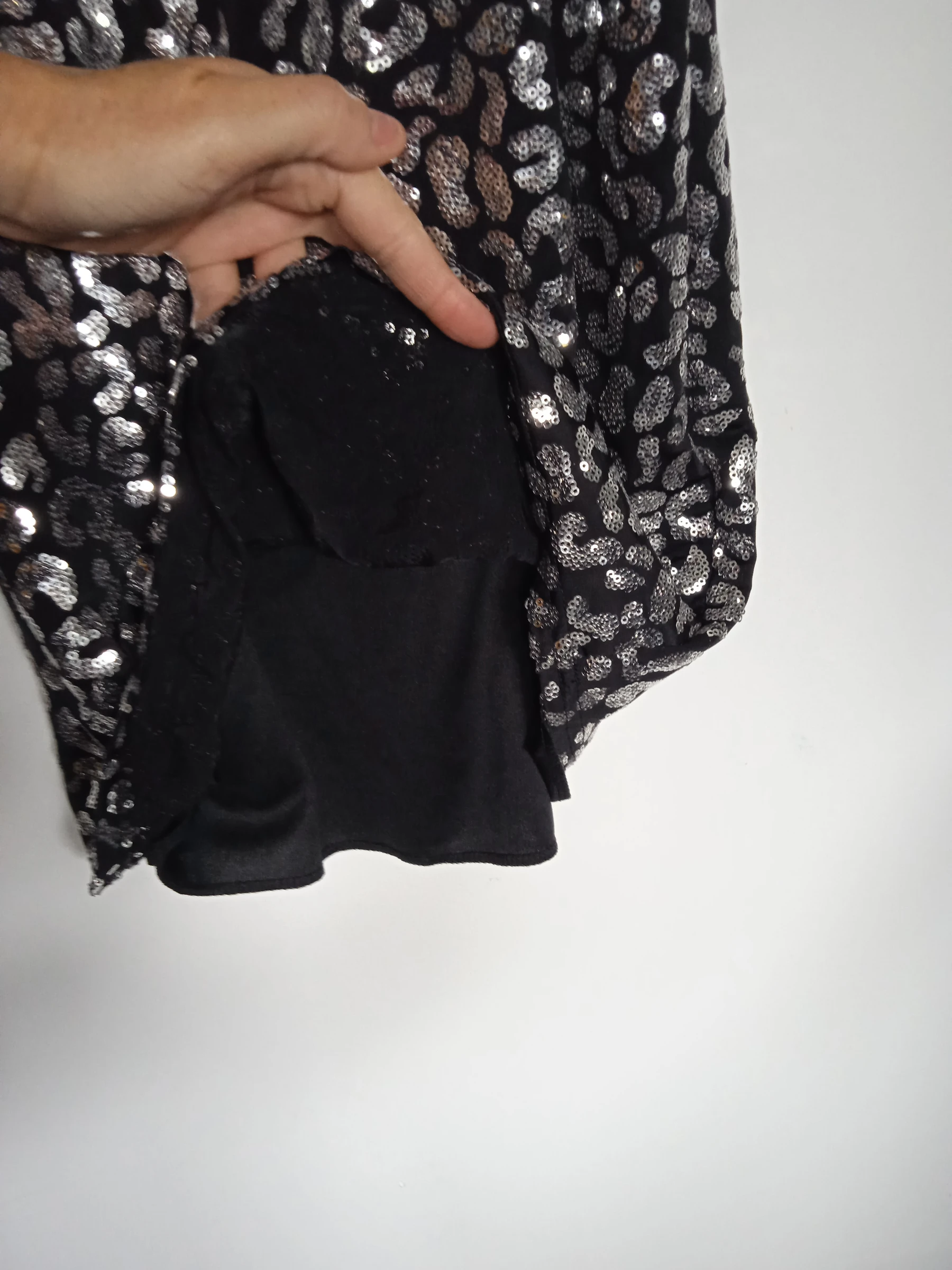 Black leopard print dress with metallic silver sequins and MIM straps size 38 – photo 3